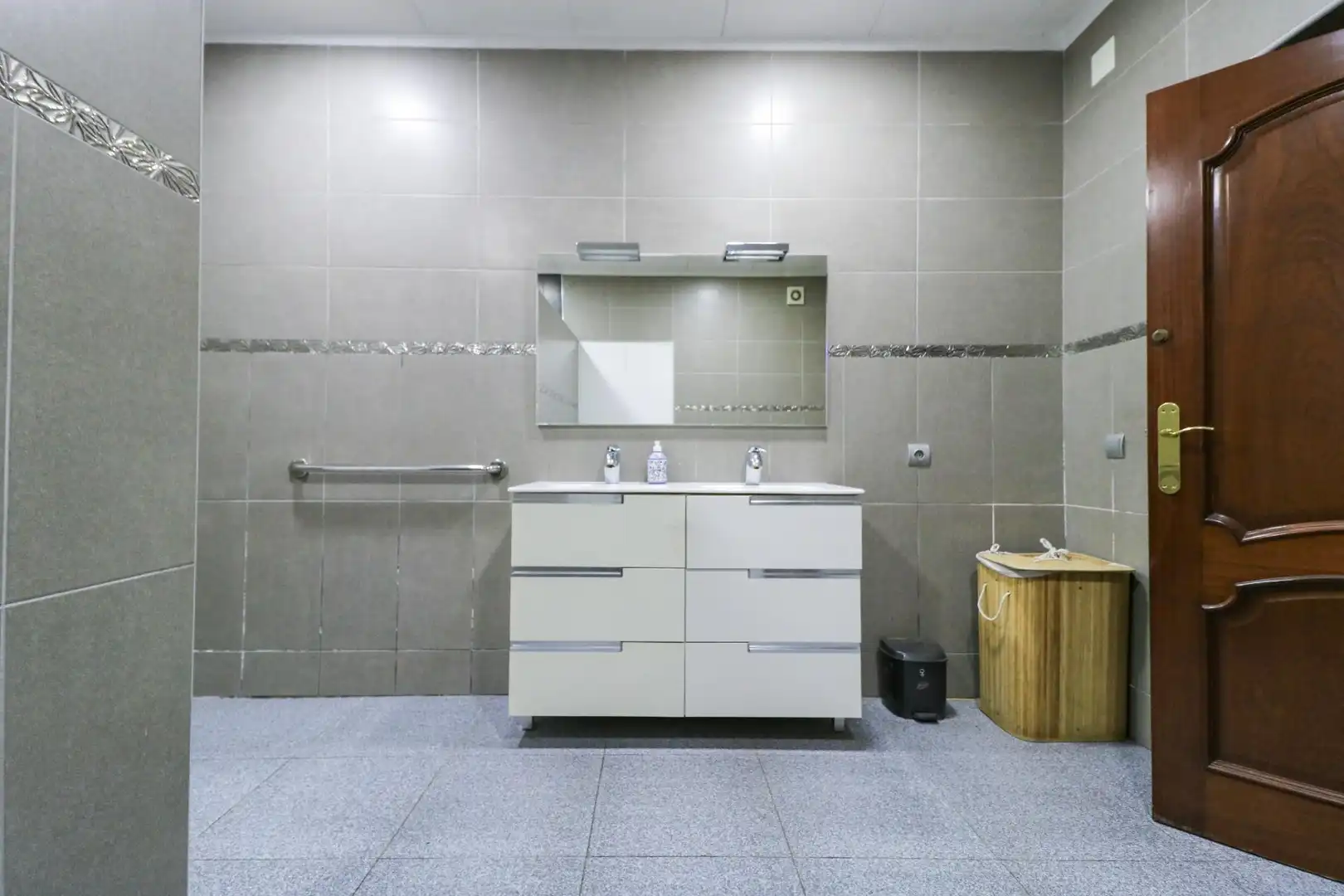 Bathroom of Country homes for sale in Sant Boi de Llobregat  with Private garden, Terrace and Storage room