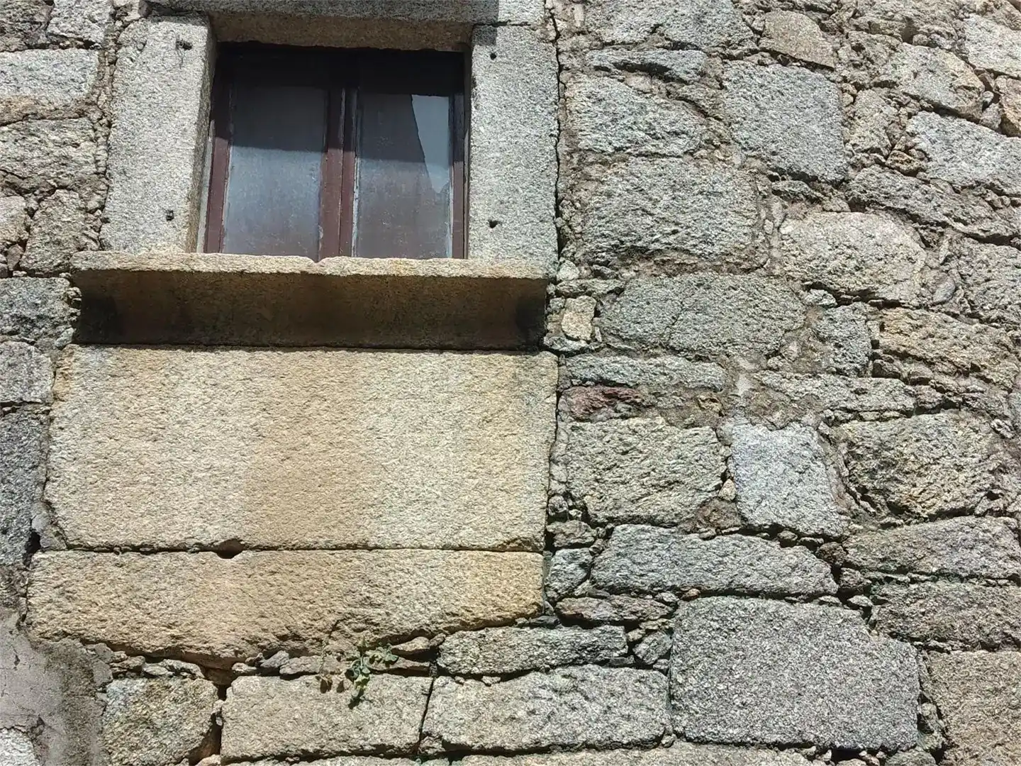 Vista exterior de Casa adosada en venda en Eljas