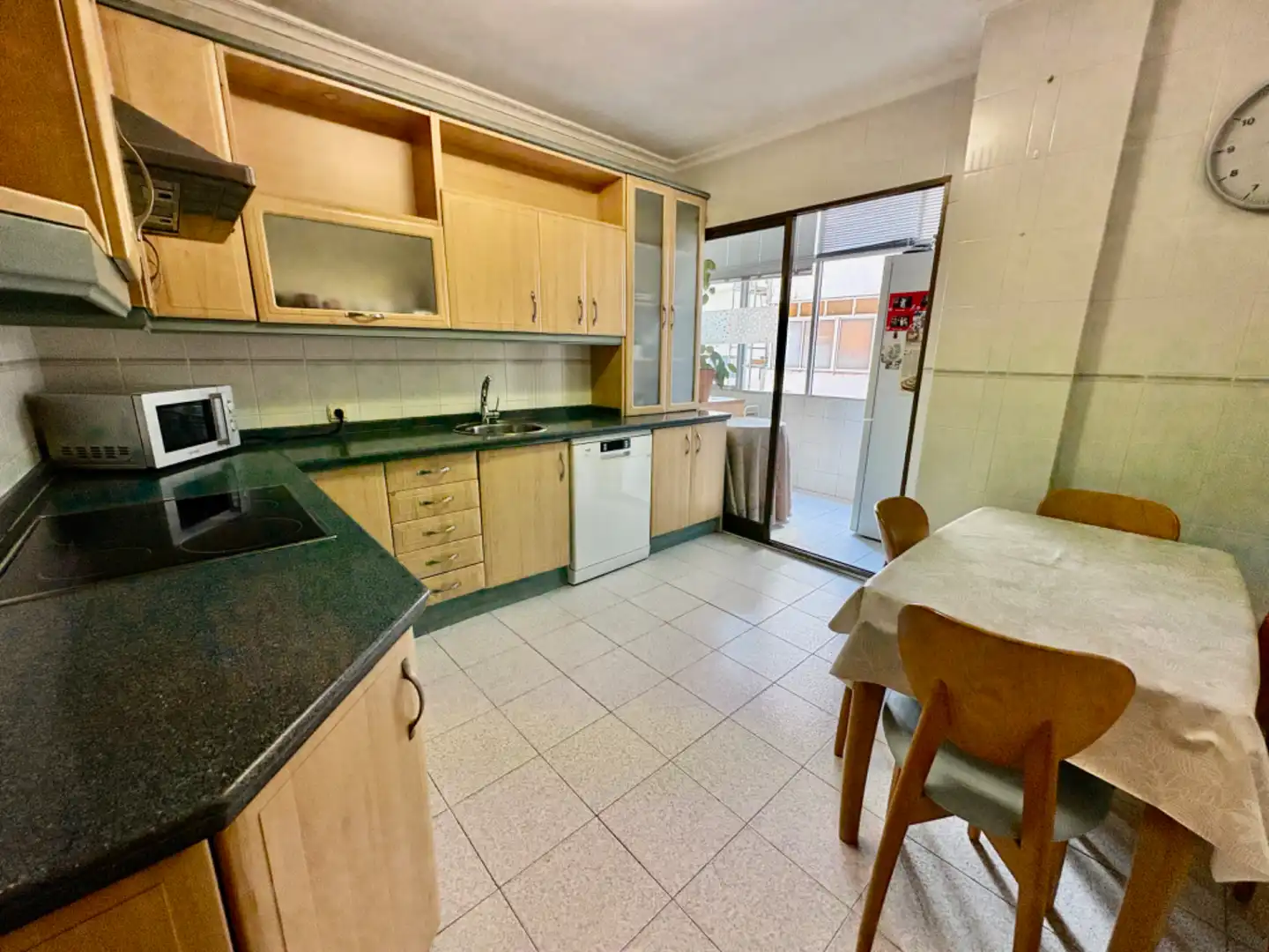 Küche von Wohnung zum Verkauf in Valladolid mit Heizung, Parkett und Terrasse