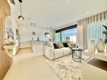 Casa con piscina en venta en San Pedro del Pinatar