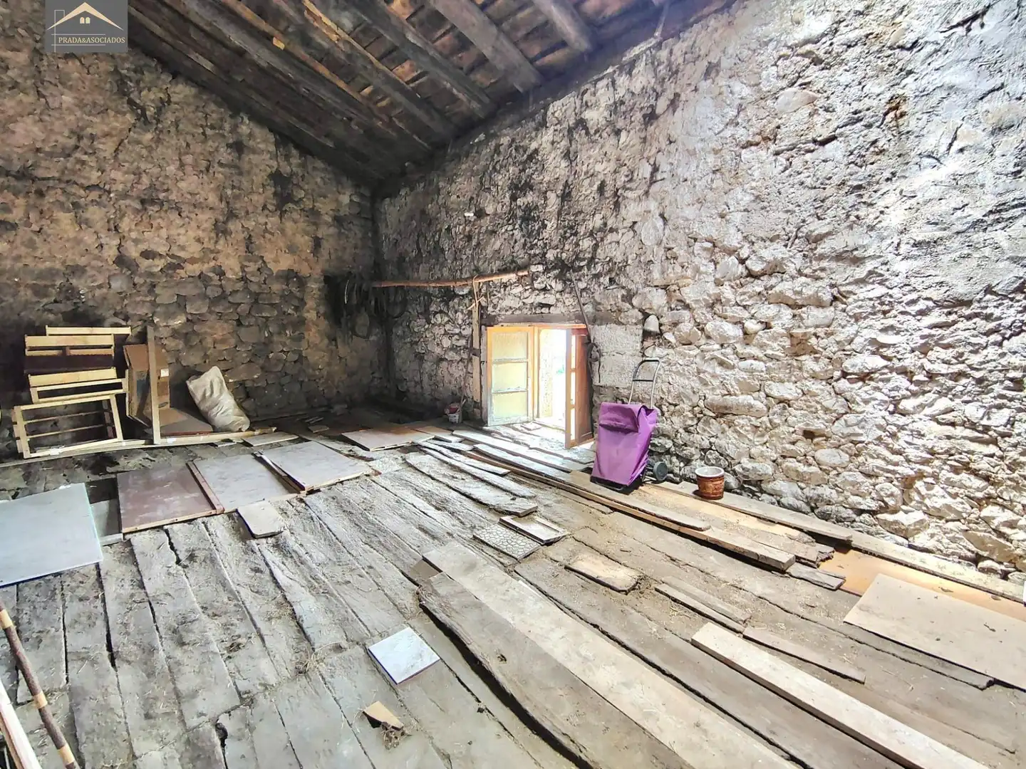 Country homes for sale in Arenas de Iguña  with Heating, Storage room and Furnished
