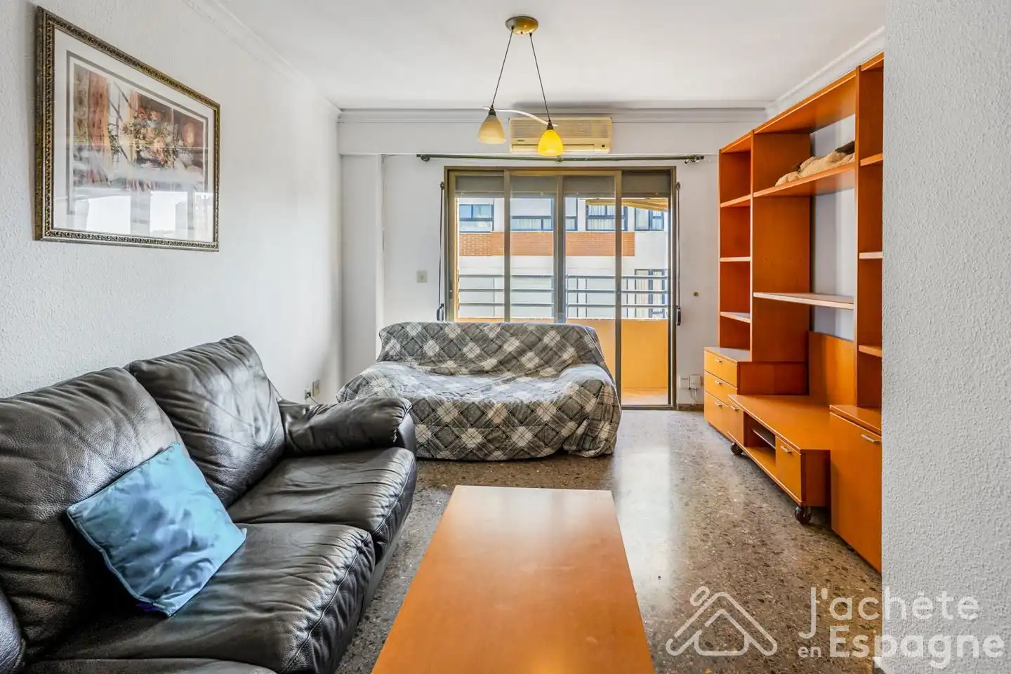 Flat with terrace for sale in calle de Molina del Palau
