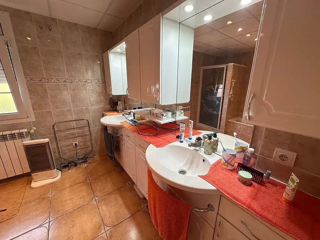 Bany de Casa o xalet en venda en Pratdip amb Aire condicionat, Calefacció i Jardí privat