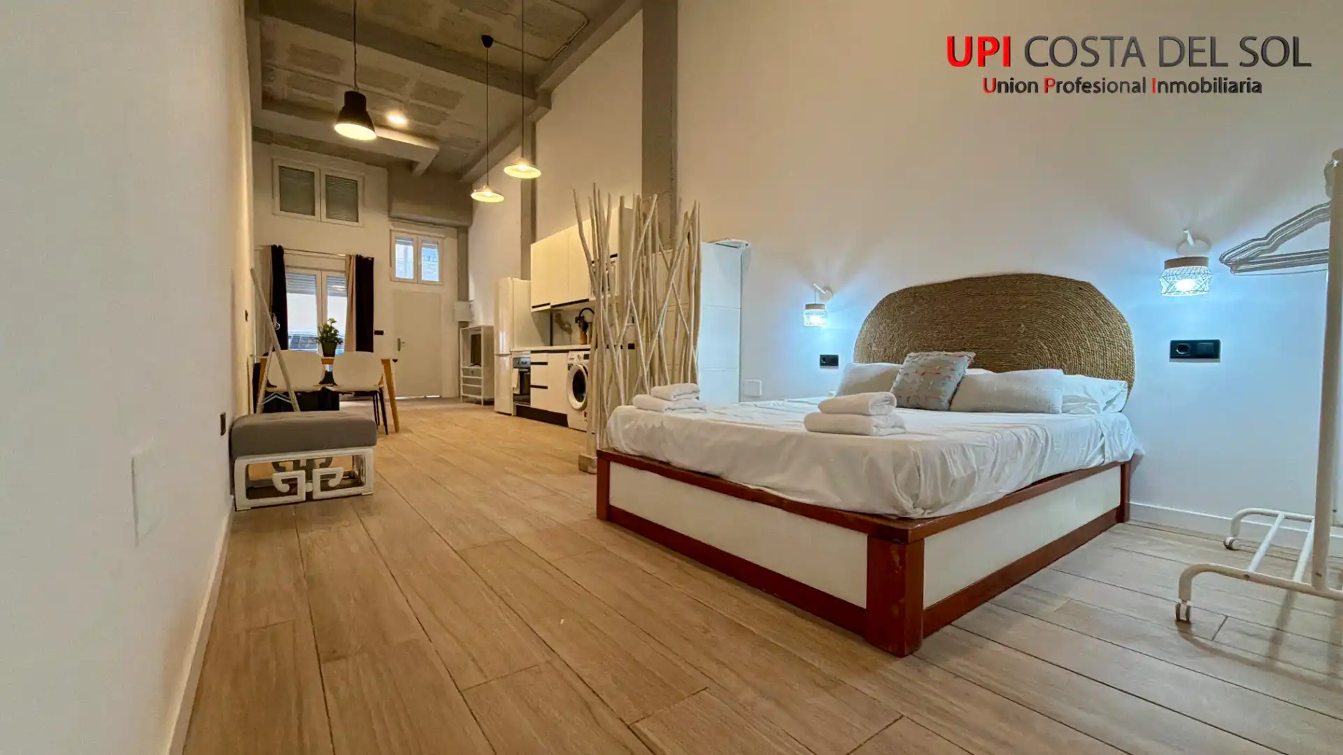 Habitación de Apartamento en venta en Torremolinos con Aire acondicionado, Calefacción y Horno
