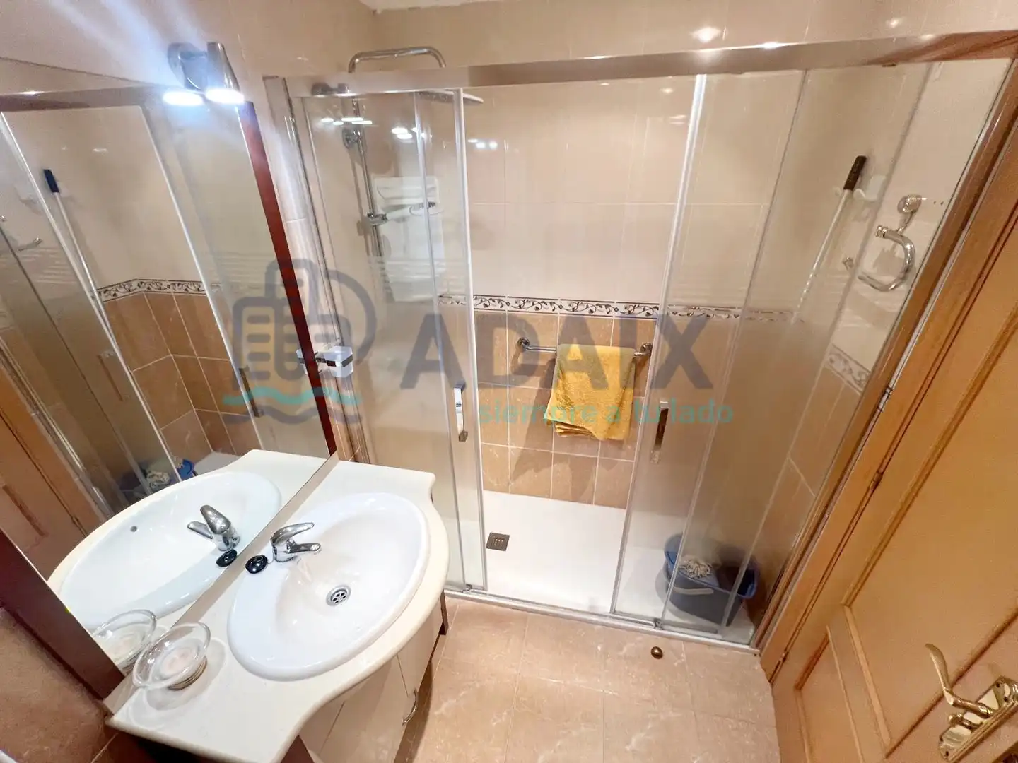 Baño de Planta baja en venta en Arroyomolinos (Madrid) con Aire acondicionado, Trastero y Piscina comunitaria