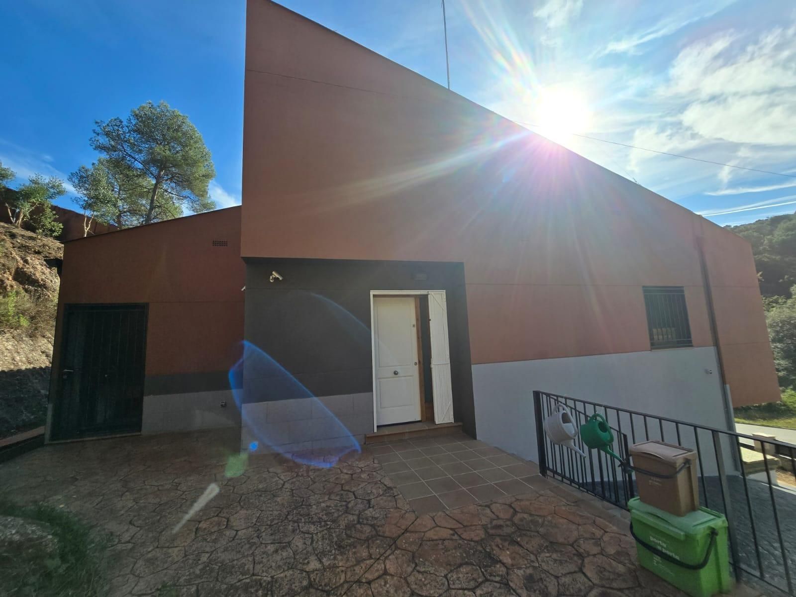 Vista exterior de Finca rústica en venda en Sant Llorenç Savall amb Jardí privat, Terrassa i Balcó