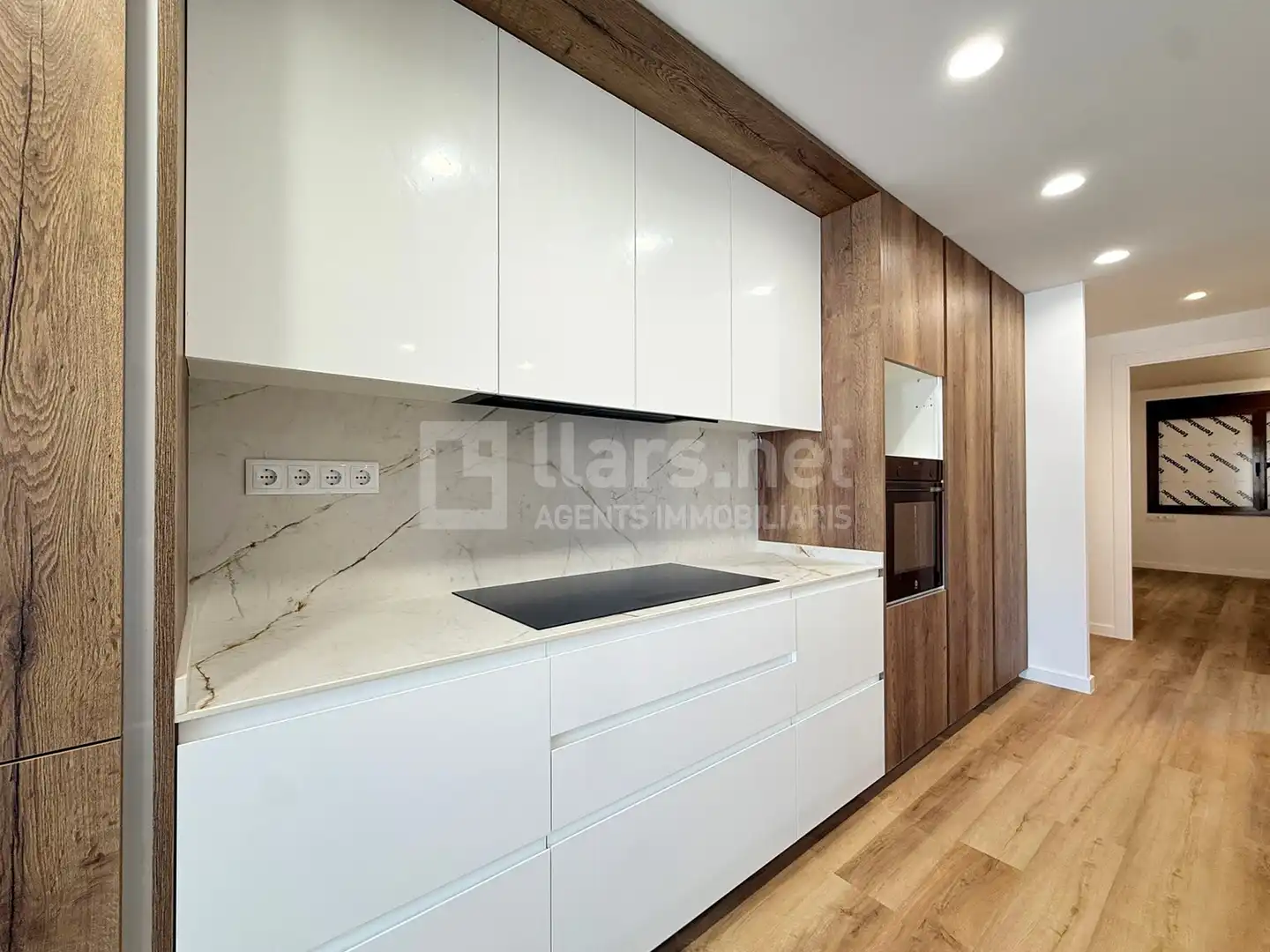 Küche von Wohnung zum Verkauf in Vilanova i la Geltrú mit Klimaanlage, Parkett und Terrasse