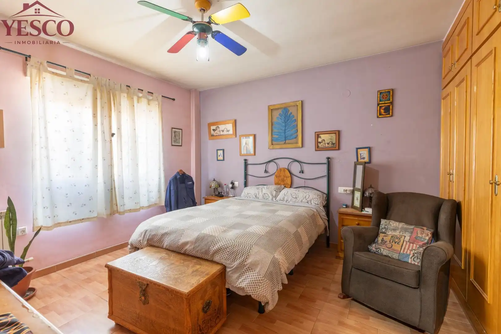 Habitación de Casa adosada en venta en Güevéjar con Calefacción, Terraza y Balcón
