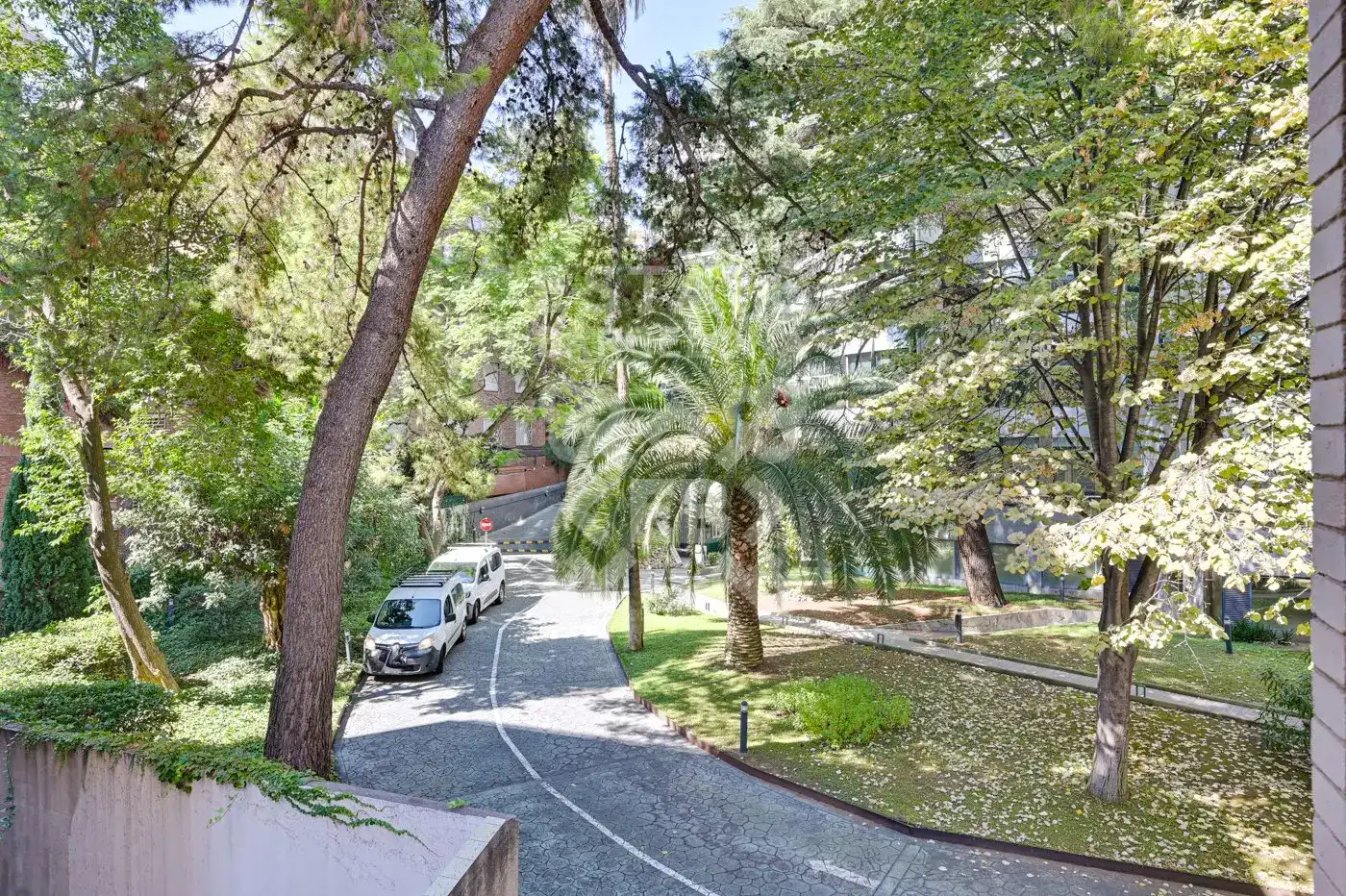 Vista exterior de Pis en venda en Barcelona amb Aire condicionat, Calefacció i Terrassa