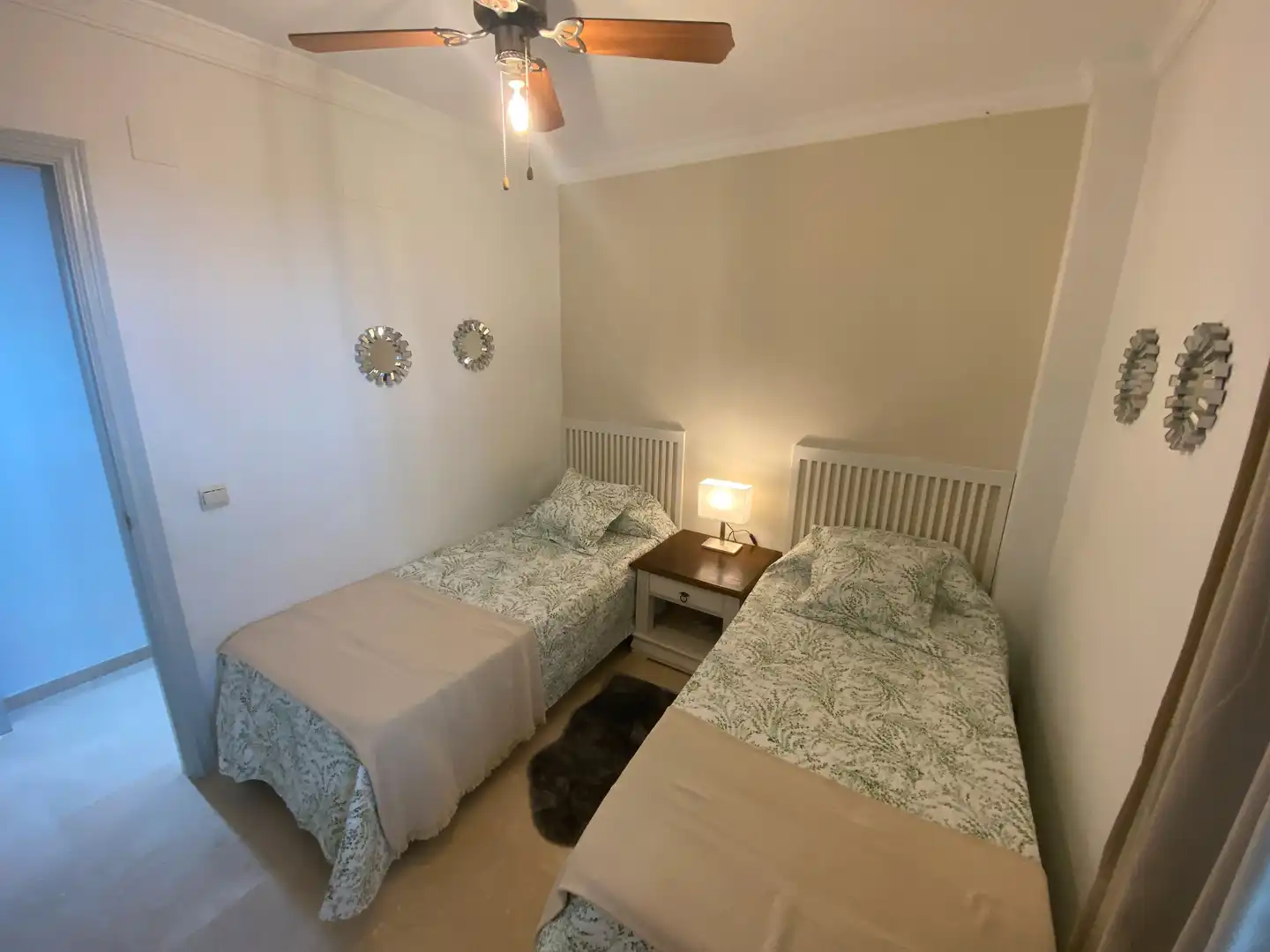 Habitación de Planta baja de alquiler en Estepona con Aire acondicionado, Calefacción y Terraza