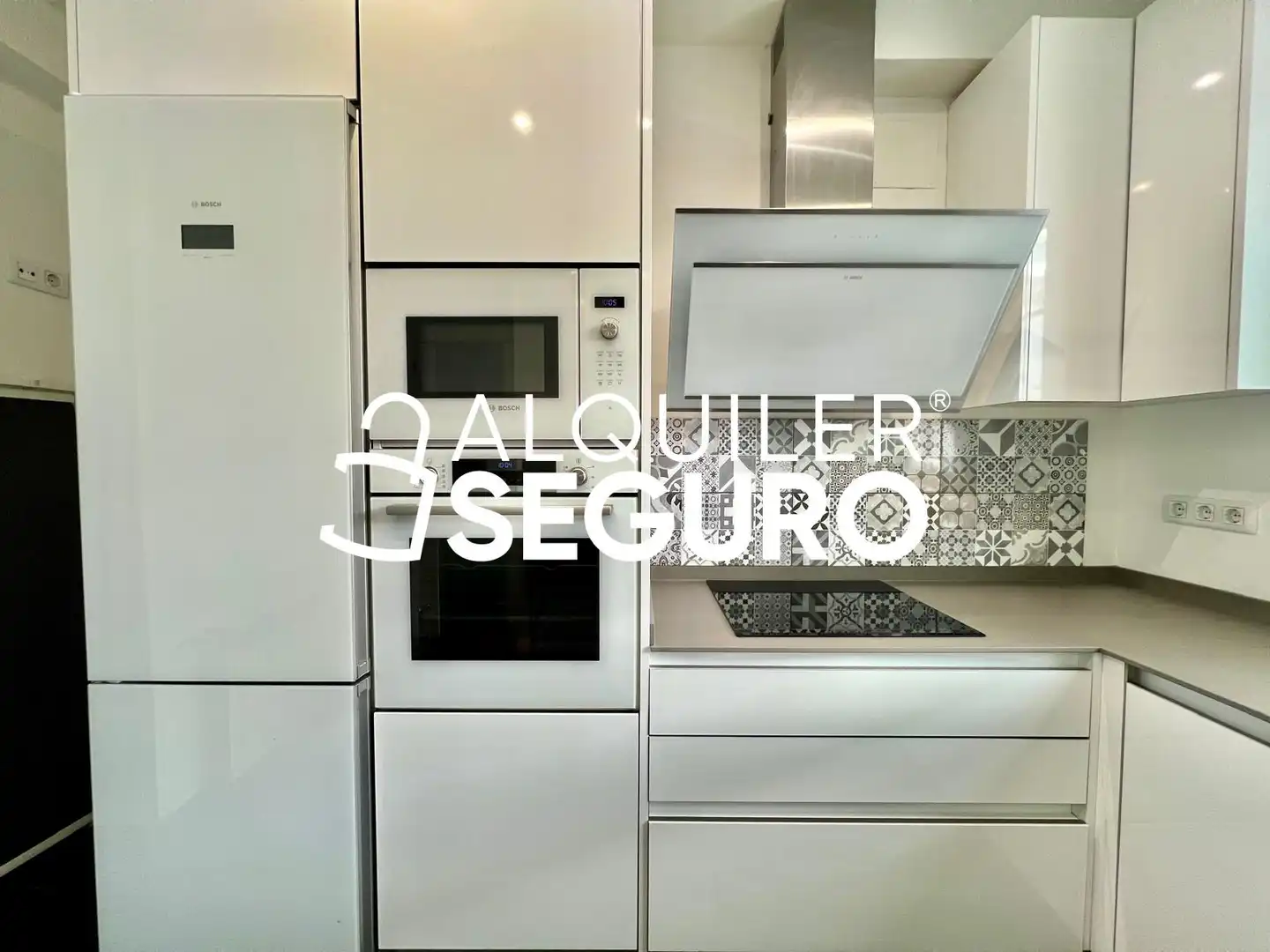 Cuina de Casa o xalet de lloguer en Madrid amb Aire condicionat, Calefacció i Terrassa