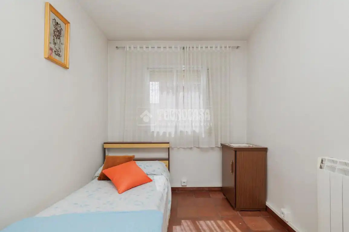 Bedroom of Flat for sale in Madrid  with Air Conditioner, Heating and Terrace