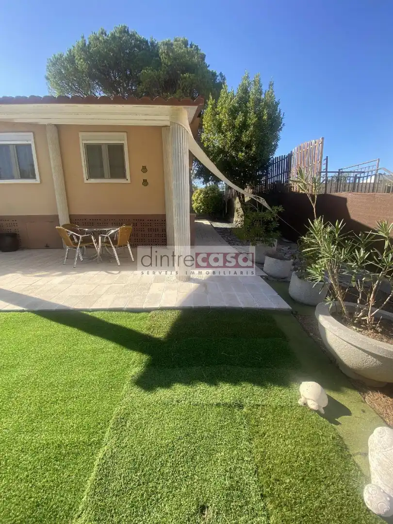 Jardí de Casa o xalet en venda en Tordera amb Calefacció, Jardí privat i Parquet