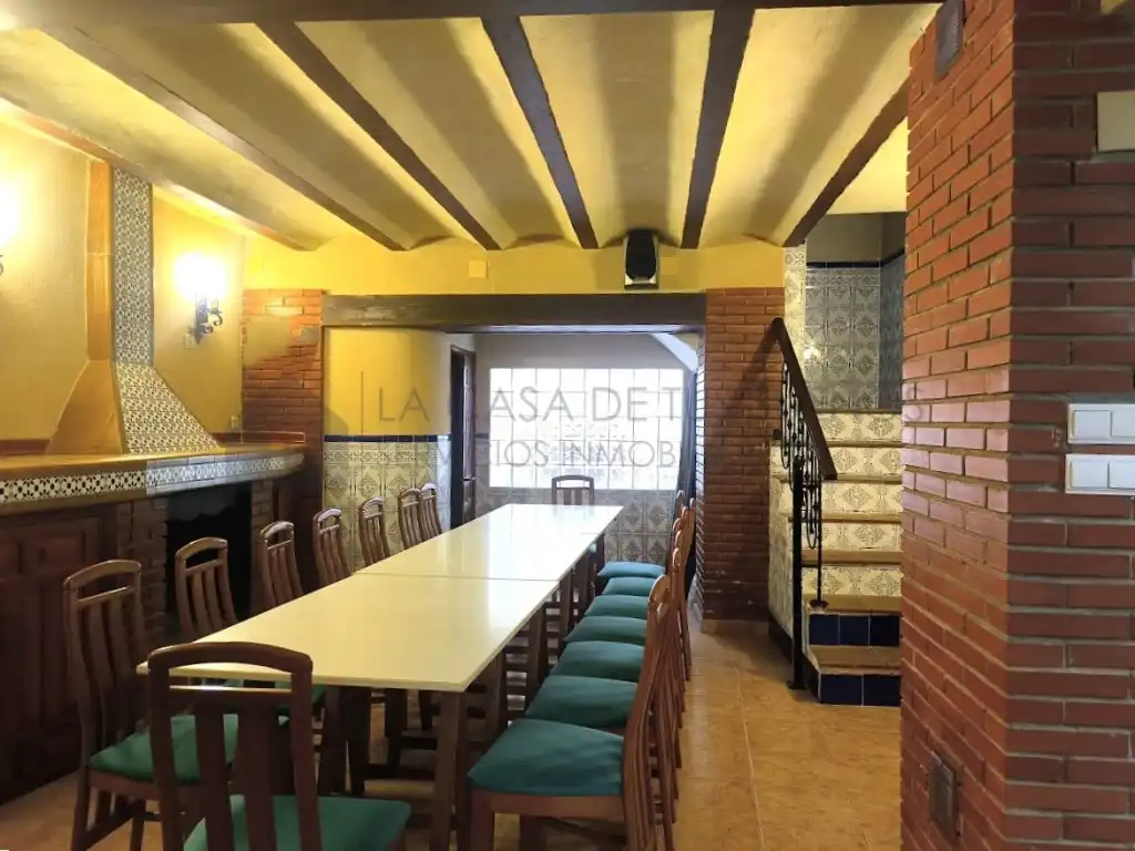 Houses for sale in Sax