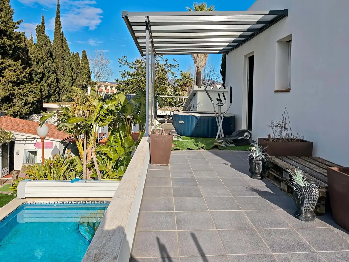 Vista exterior de Casa o chalet en venta en Empuriabrava con Aire acondicionado, Calefacción y Terraza