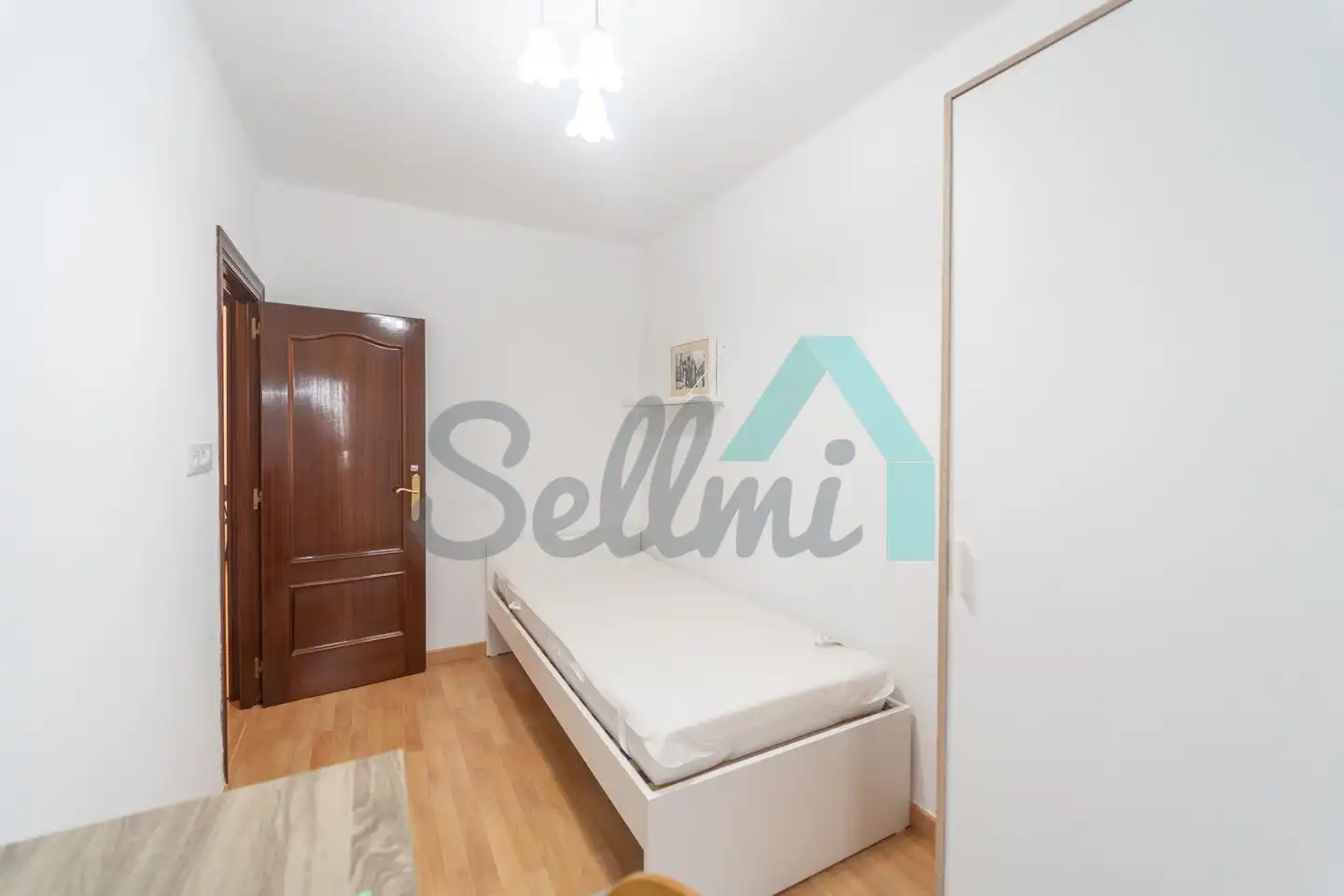 Bedroom of Flat for rent in Oviedo   with Heating, Furnished and Internet