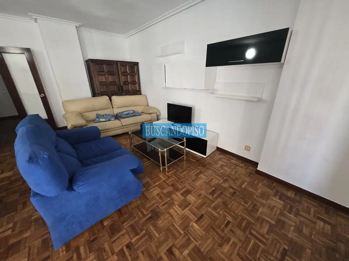 Sala de estar de Piso de alquiler en  Logroño con Calefacción, Parquet y Terraza