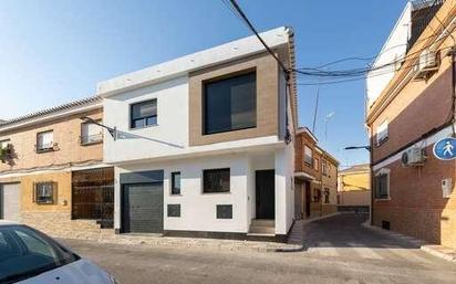 Exterior view of Single-family semi-detached for sale in Armilla  with Terrace