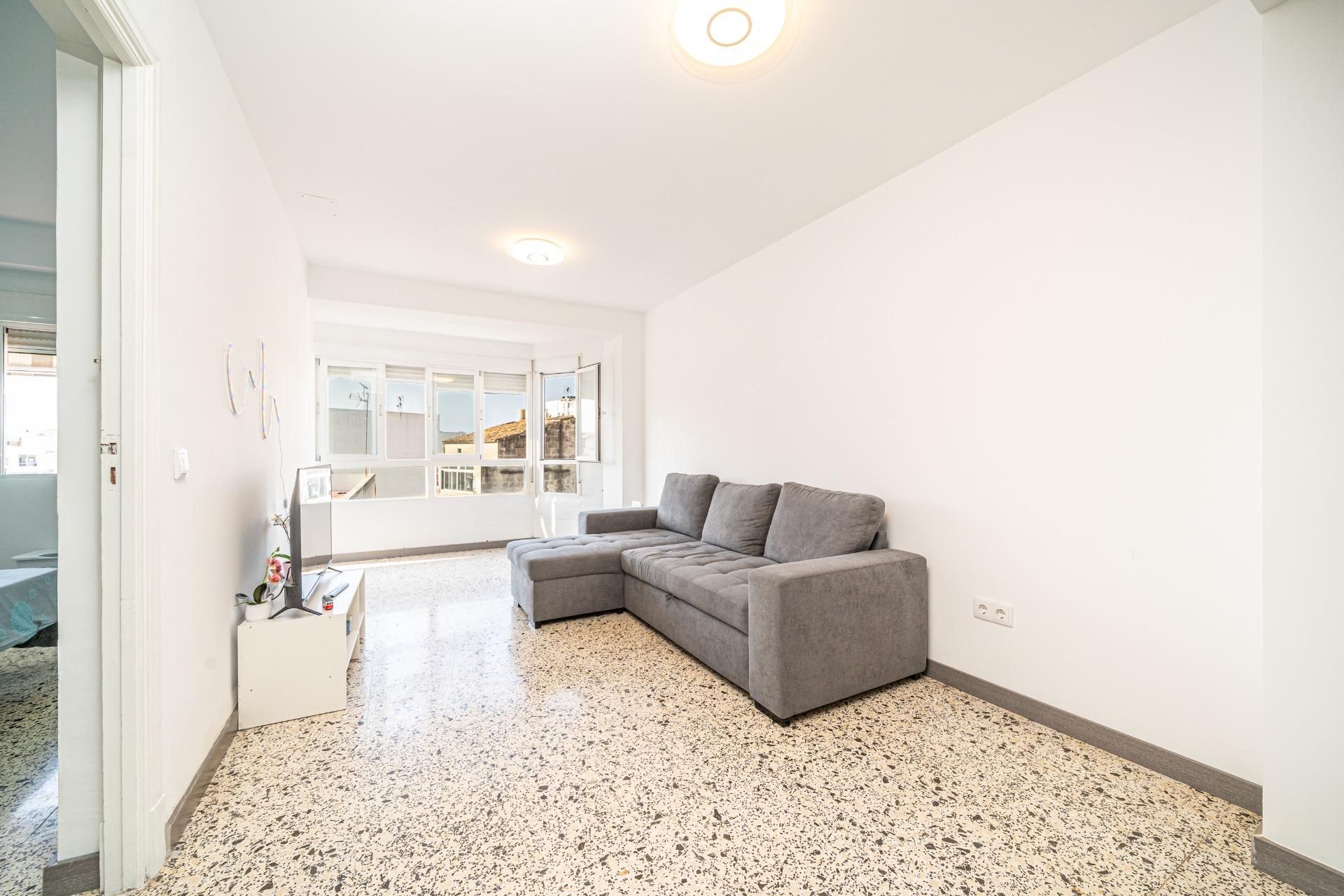 Sala d'estar de Pis en venda en  Palma de Mallorca amb Balcó