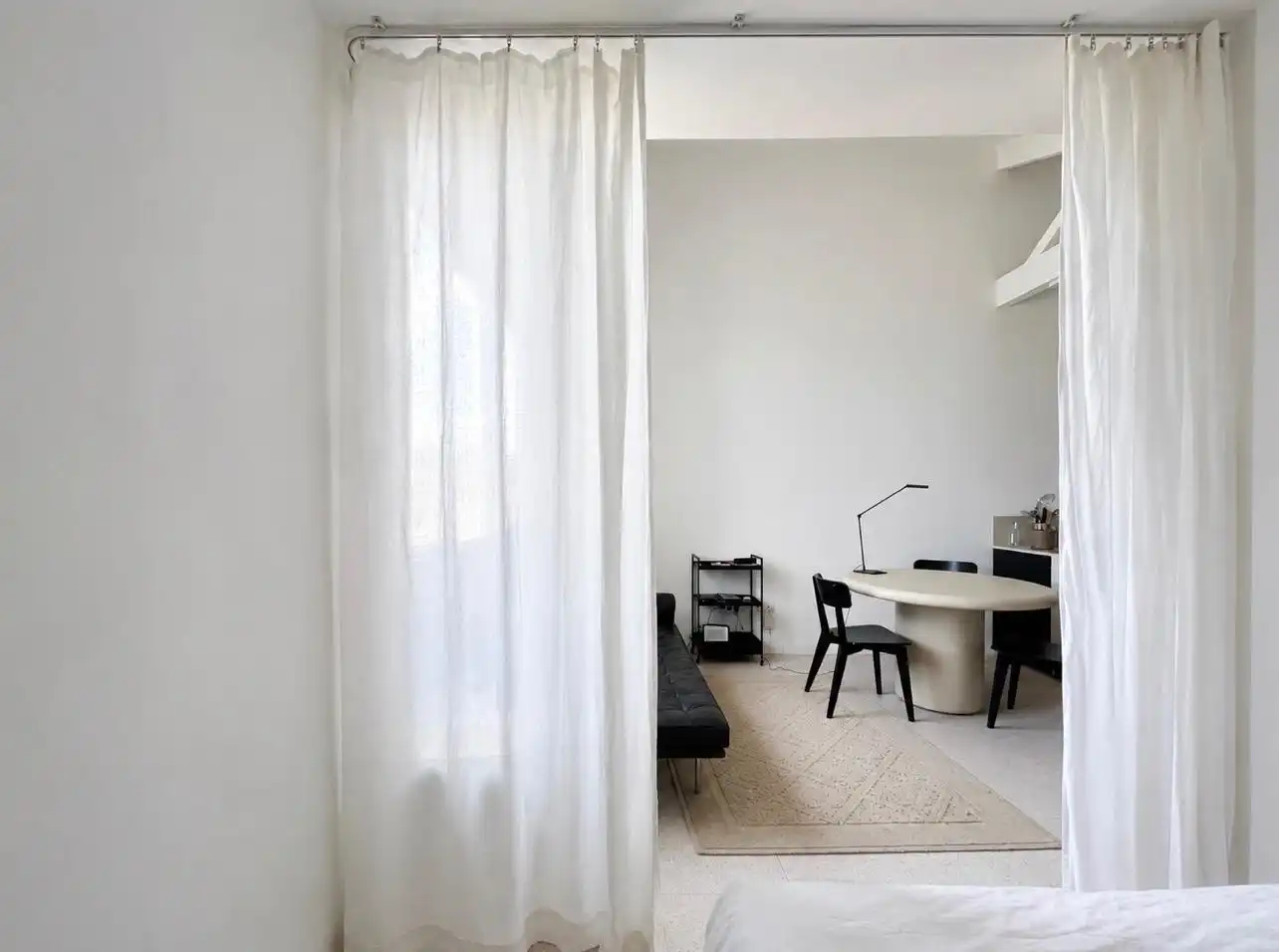 Dormitori de Estudi en venda en Barcelona amb Aire condicionat i Moblat