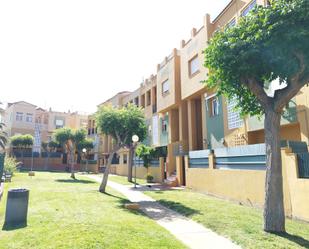 Vista exterior de Àtic en venda en Lepe amb Terrassa