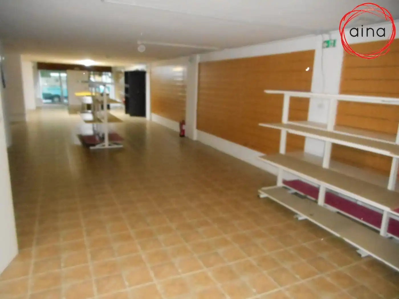 Local en venta en Burlada / Burlata con Amueblado