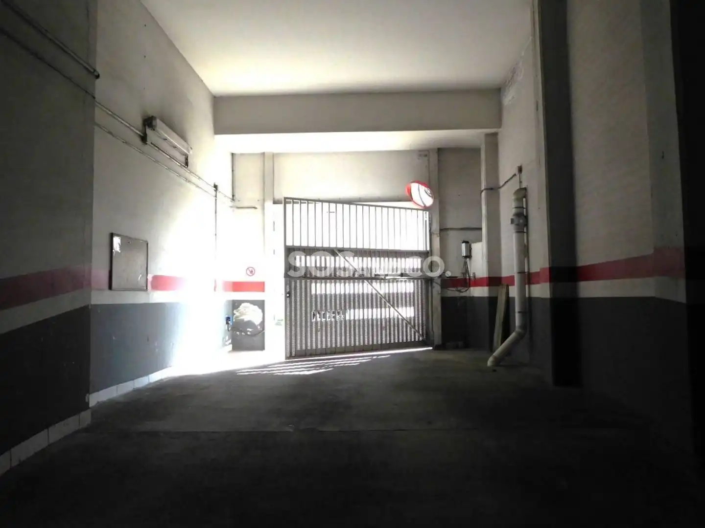 Parking de Piso en venta en A Coruña Capital  con Calefacción, Trastero y Amueblado