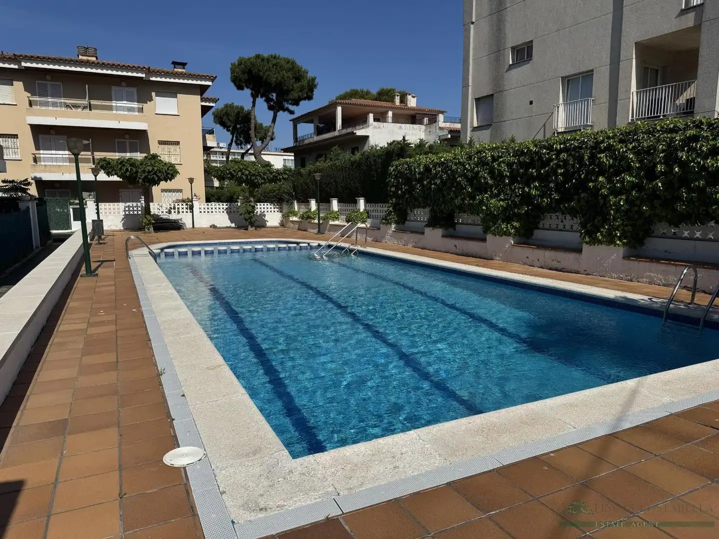 Schwimmbecken von Wohnungen zum Verkauf in Castell d'Aro, Platja d'Aro i s'Agaró mit Terrasse, Alarm und Gemeinschaftspool