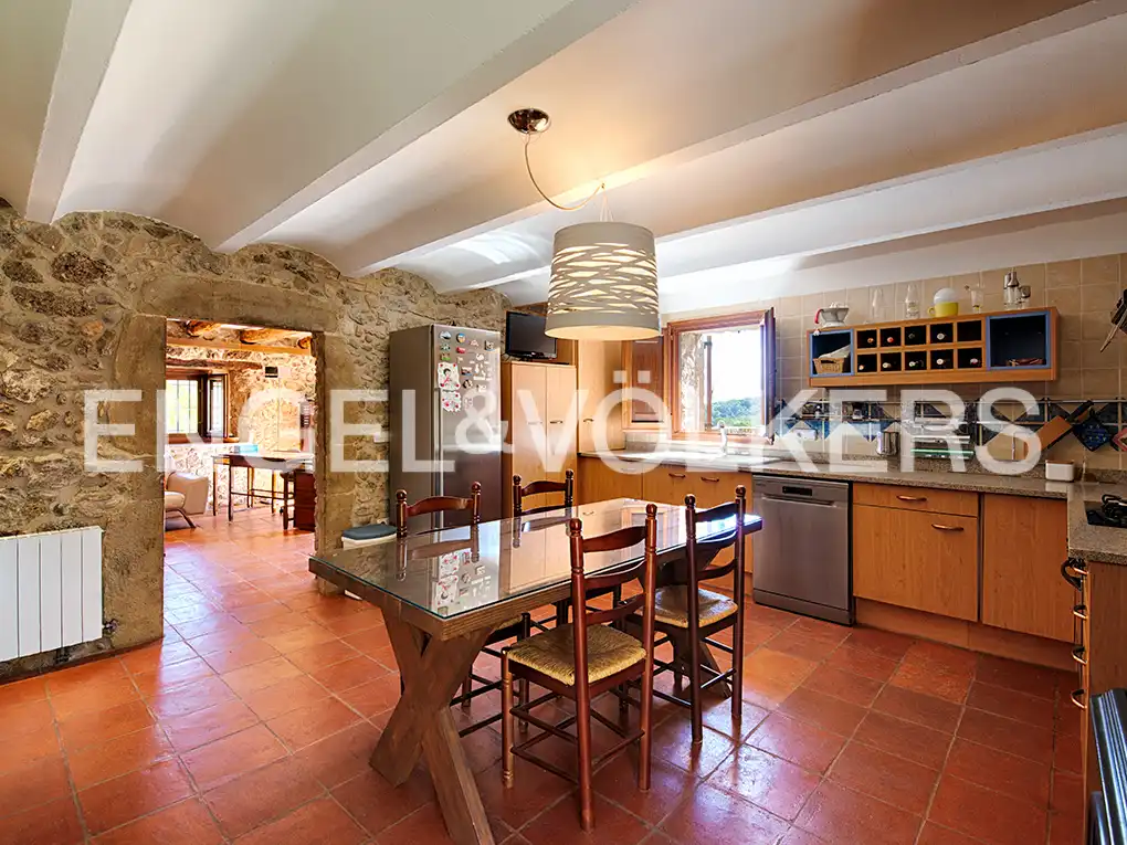 Country homes for sale in Lladó