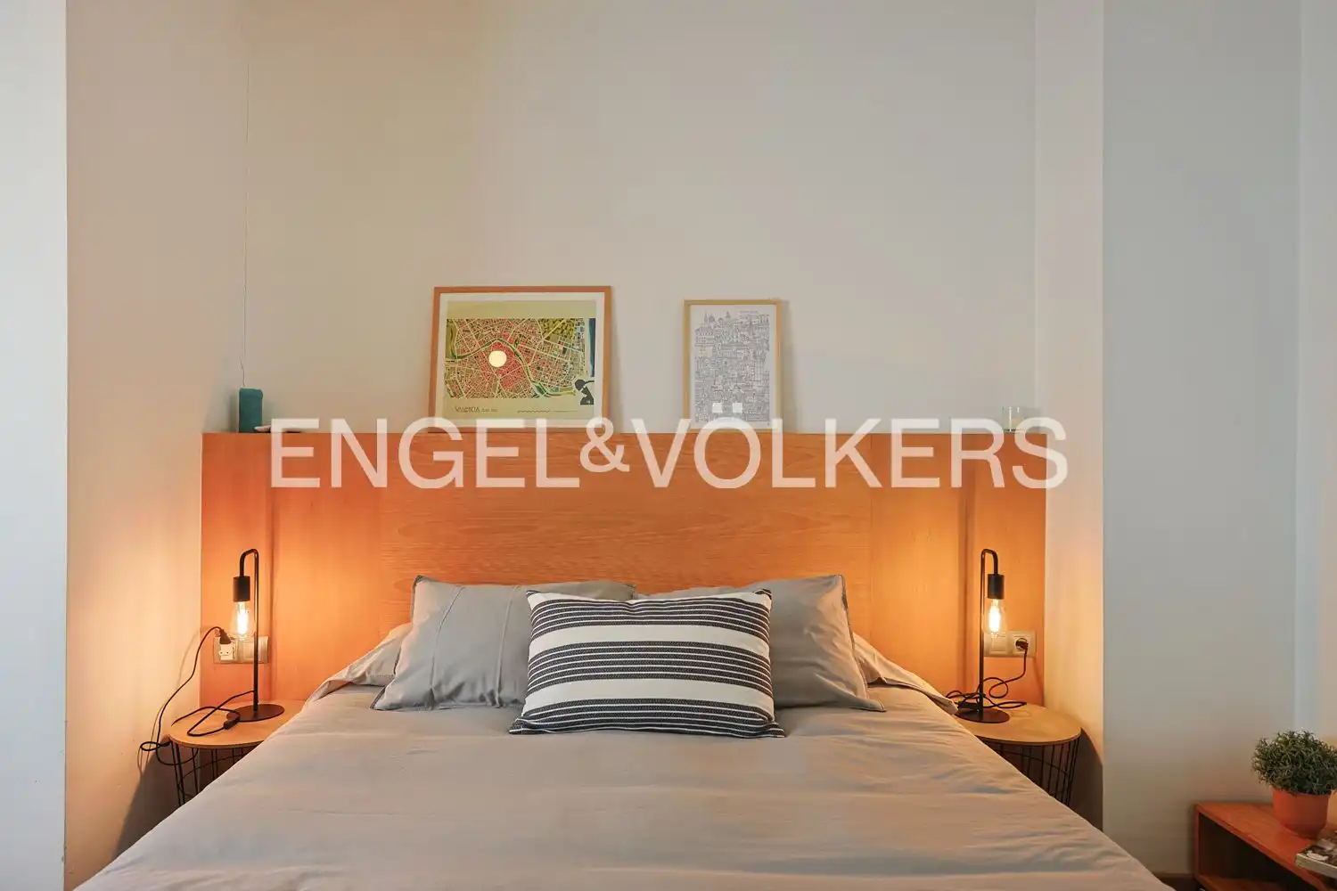 Bedroom of Flat for rent in Valencia  with Air Conditioner, Heating and Parquet flooring