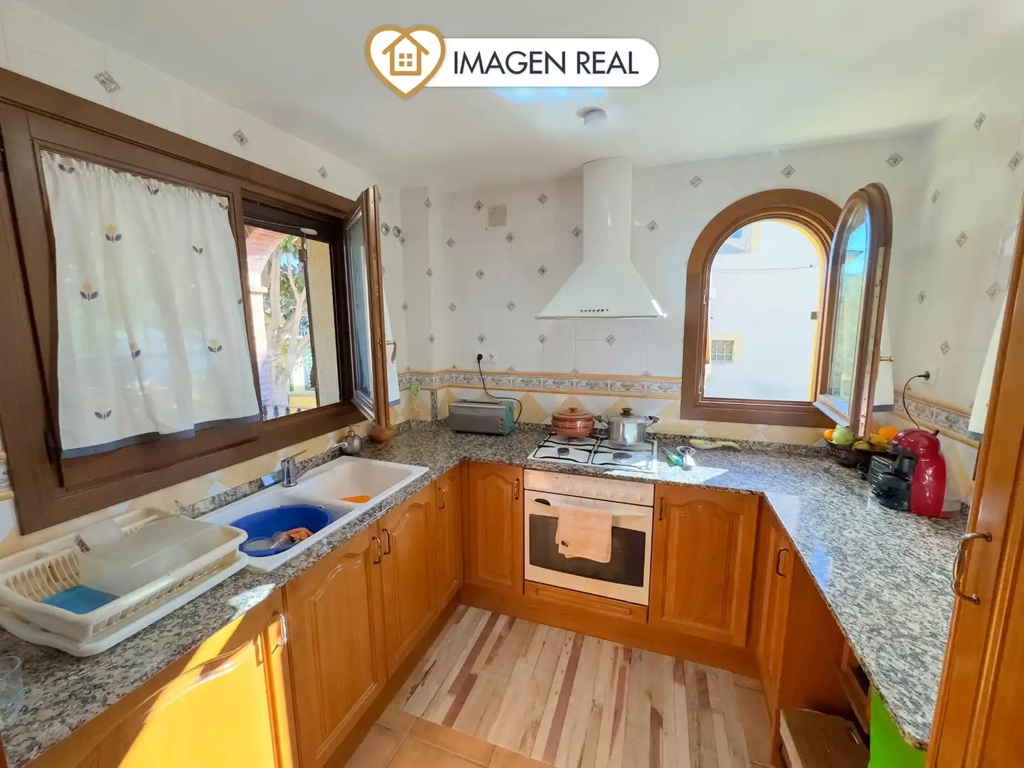 Cocina de Casa o chalet en venta en Albinyana con Jardín privado, Terraza y Amueblado