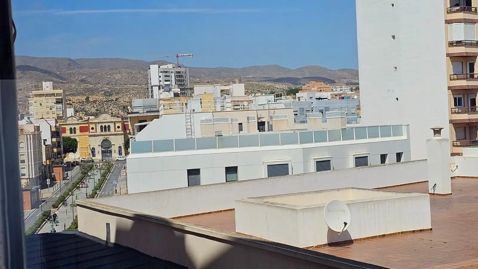 Vista exterior de Pis en venda en Almería