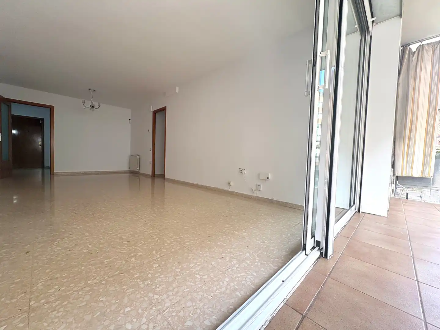 Living room of Flat for sale in Terrassa  with Heating, Terrace and Oven