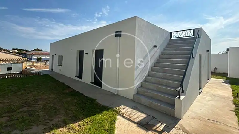 Vista exterior de Casa o chalet en venta en Turís con Calefacción, Jardín privado y Terraza