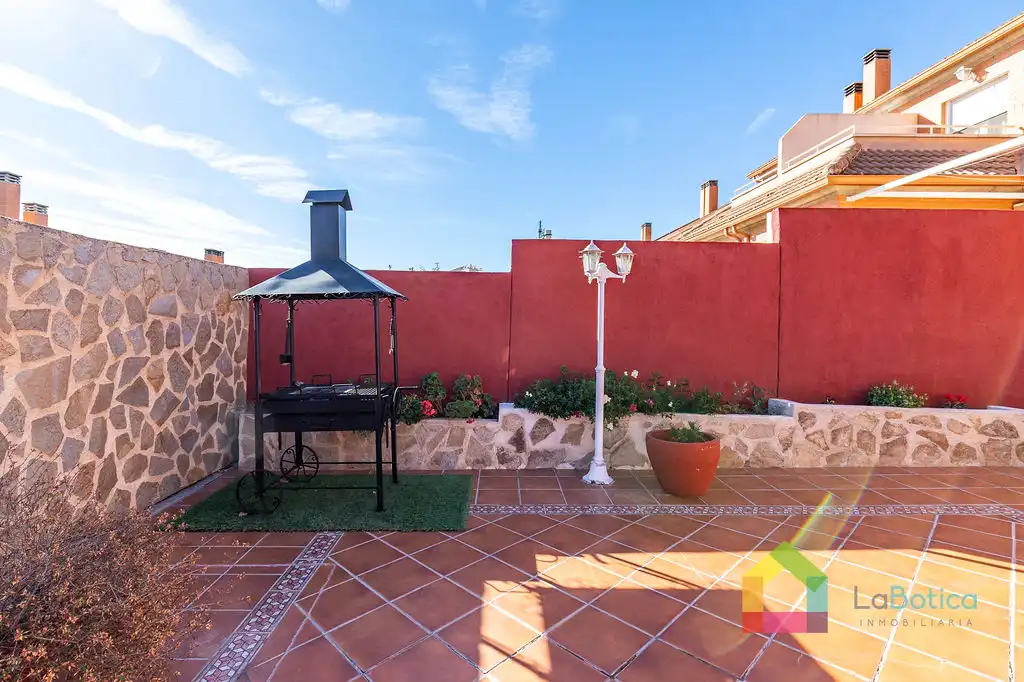 Terrace of Detached homes for sale in Toledo  with Air Conditioner, Heating and Terrace