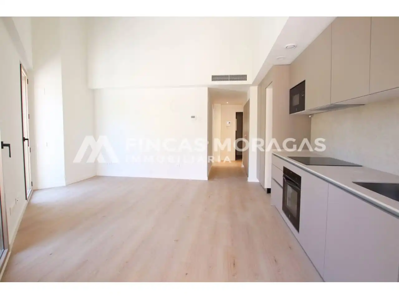 Flat for rent in Calle Castell, Can Fatjó - Sant Jordi Park - Plana del Castell