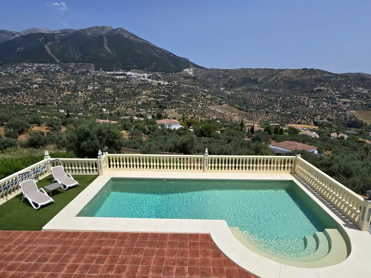 Swimming pool of Houses for sale in Alcaucín  with Air Conditioner, Terrace and Swimming Pool