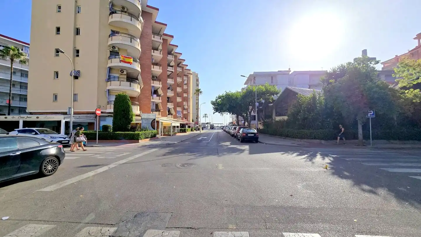 Vista exterior de Apartamento en venta en Gandia con Aire acondicionado, Terraza y Amueblado