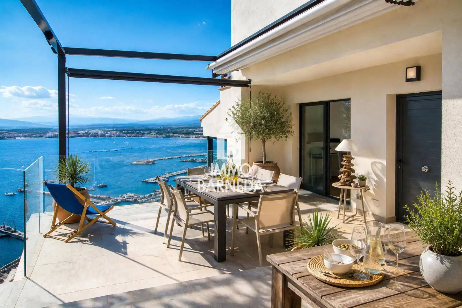 Casa con terraza en venta en Joan Margarit 5, imagen 2