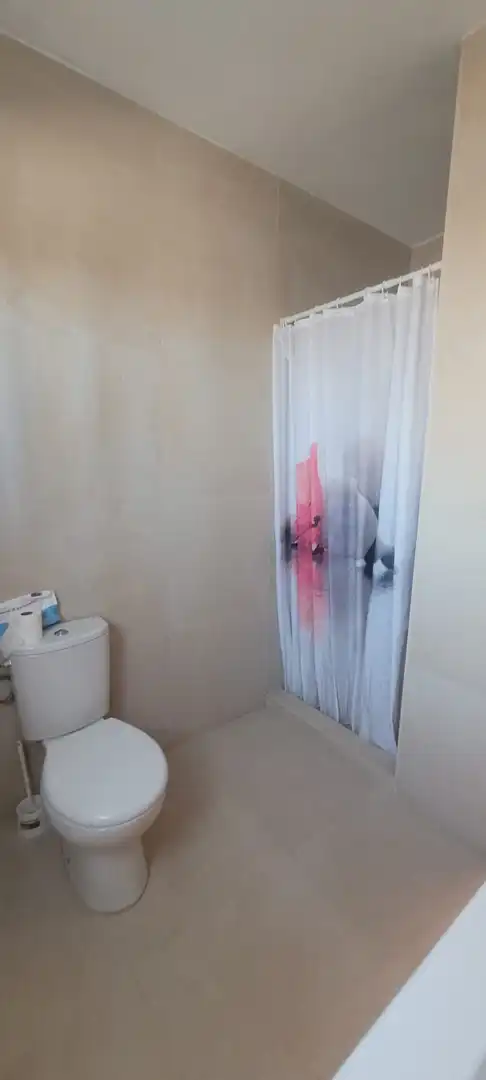 Bany de Casa o xalet en venda en Tarifa amb Jardí privat, Moblat i Forn