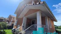 Vista exterior de Casa o xalet en venda en Ampuero amb Calefacció, Jardí privat i Parquet