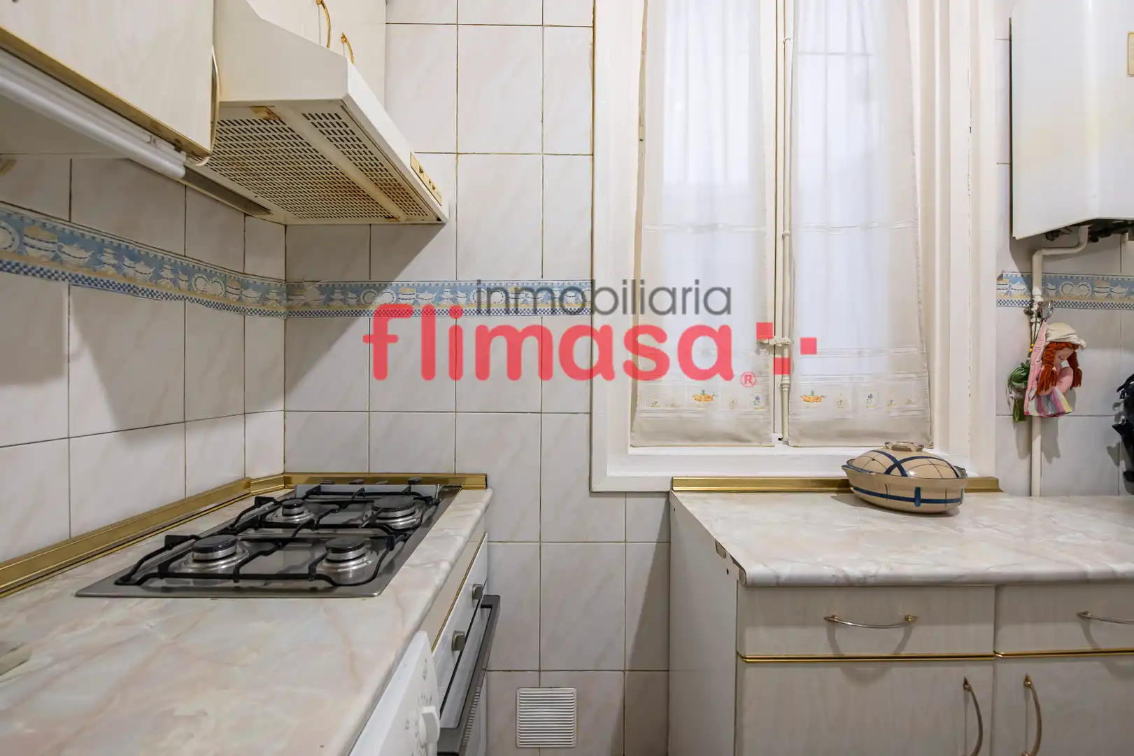 Cuina de Pis en venda en Madrid amb Calefacció, Traster i Balcó