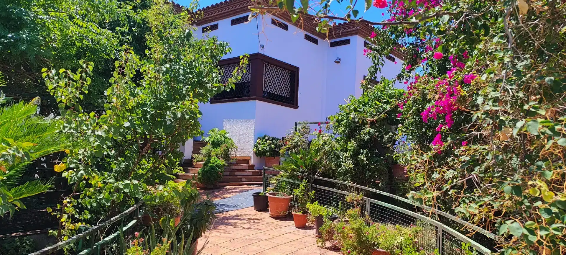 Jardín de Casa o chalet en venta en Sant Boi de Llobregat con Aire acondicionado, Jardín privado y Parquet