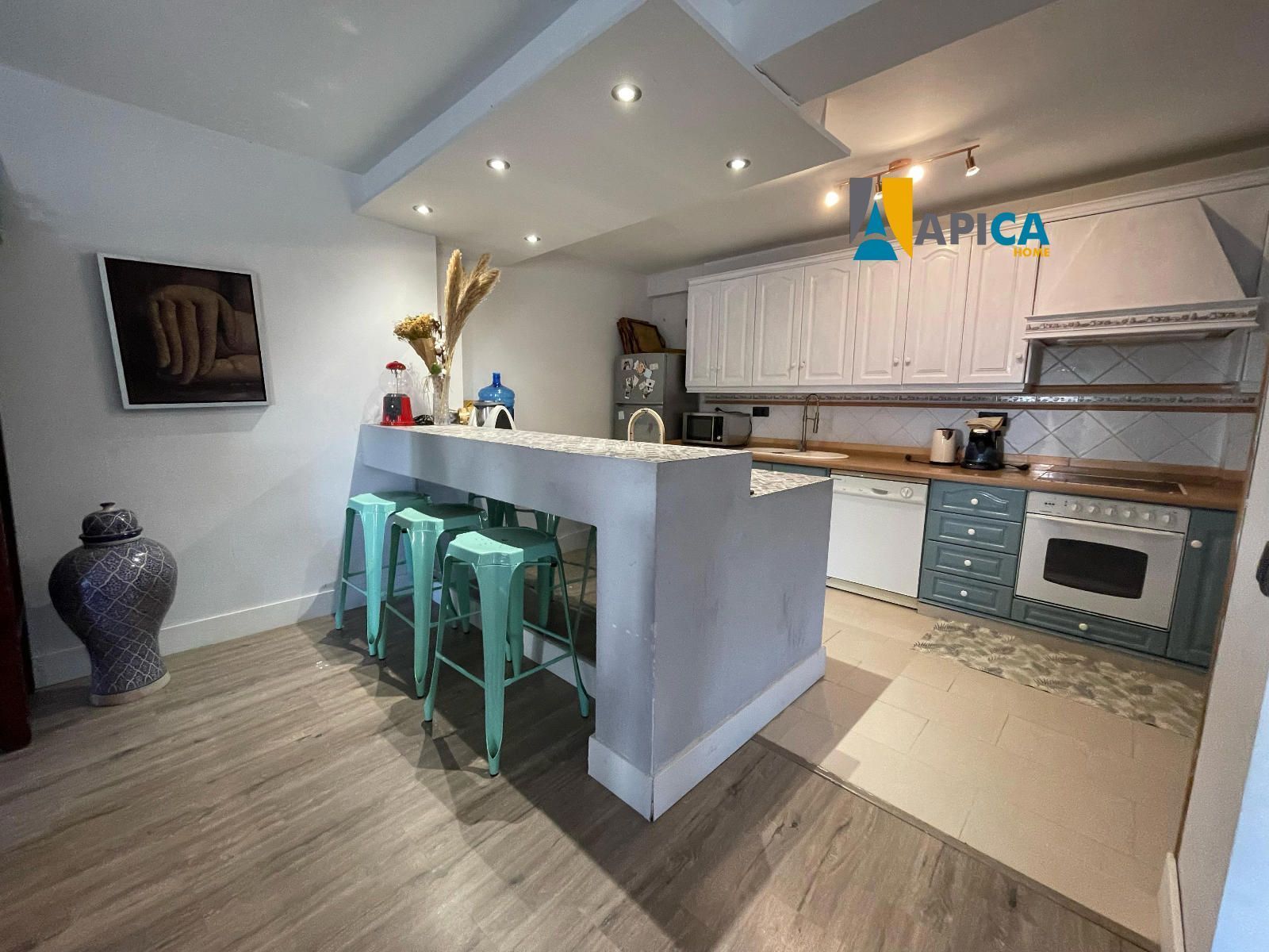 Kitchen of Flat for sale in La Línea de la Concepción  with Storage room
