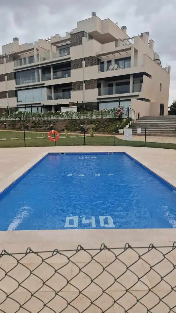 Piscina de Àtic de lloguer en Almería amb Aire condicionat, Calefacció i Jardí privat