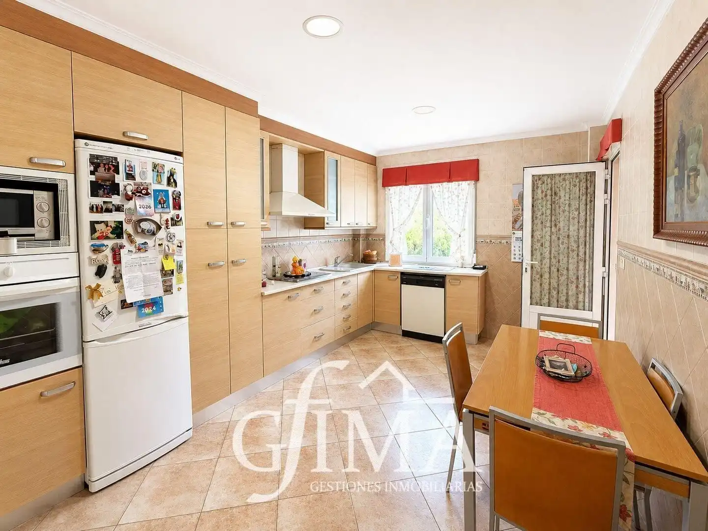 Cocina de Casa o chalet en venta en Tomelloso con Calefacción, Jardín privado y Terraza