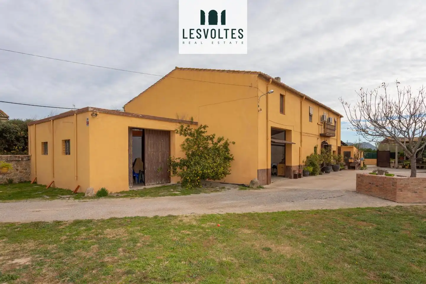 Vista exterior de Casa o chalet en venta en Verges con Aire acondicionado, Jardín privado y Parquet