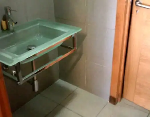 Baño de Nave industrial en venta en Parla con Calefacción
