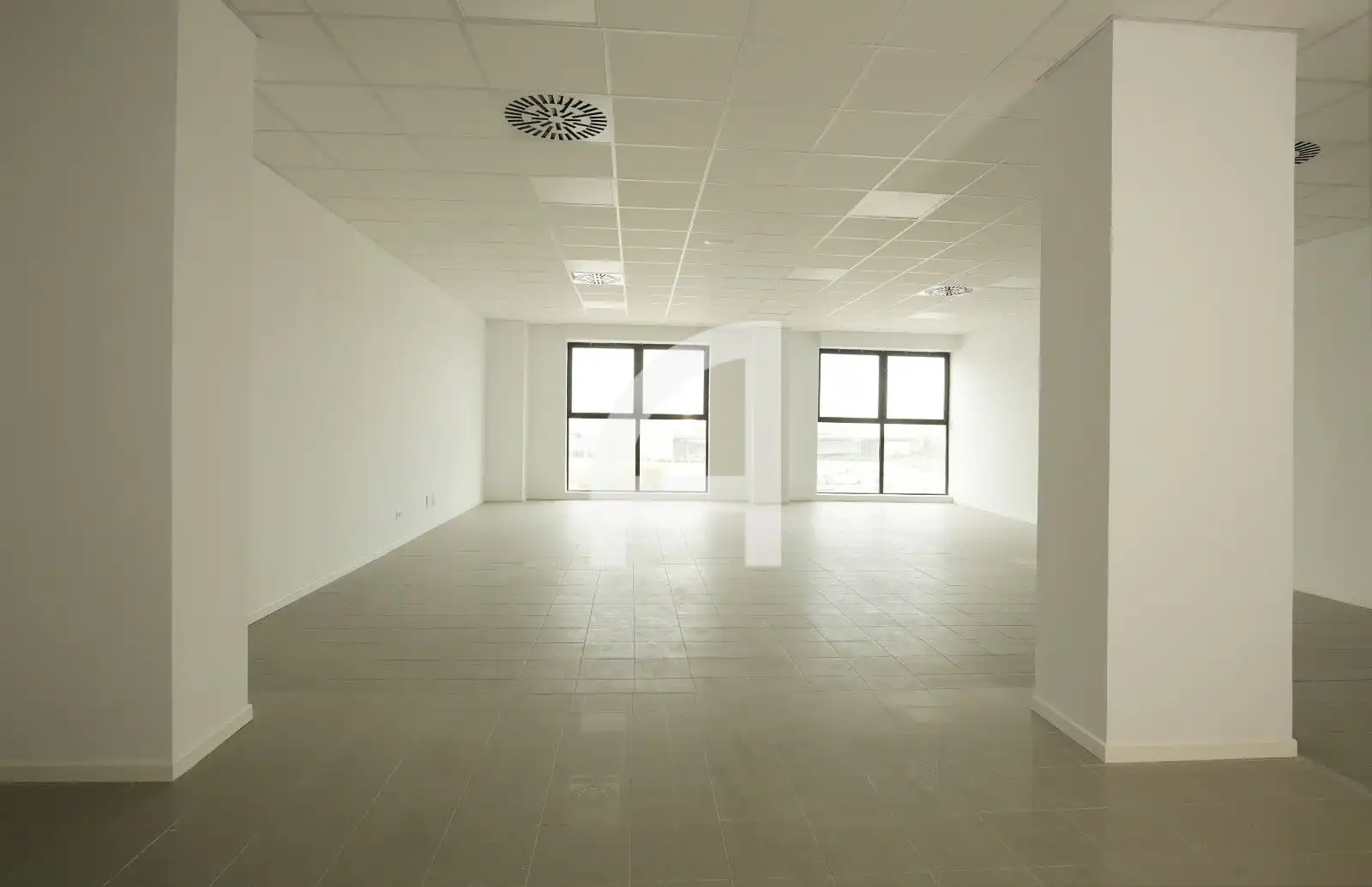 Nave industrial en venta en Madrid