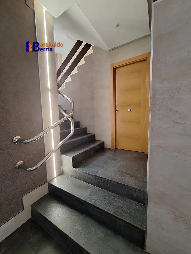 Flat with lift for sale in Granados Kalea, imagen 18